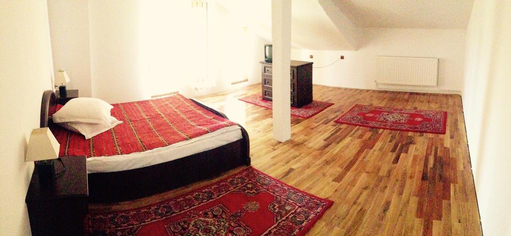Hotel Casa Renti Novaci-Străini Habitación foto